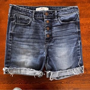Hollister denim shorts button up size 3 or 26 waist